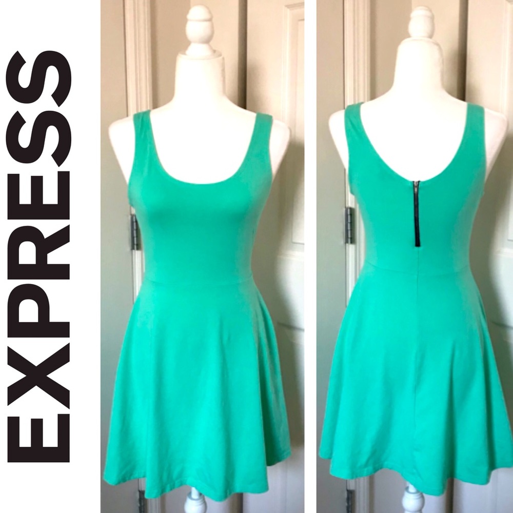 👗 Express Fit & Flare dress - Mint - Medium 👗